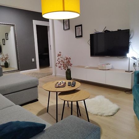 Home Apartment Ni Kültér fotó